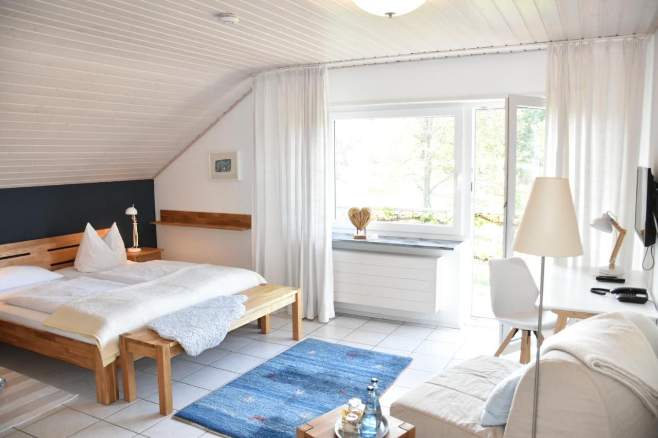 Hotel Kamps Ehrstädt エクステリア 写真